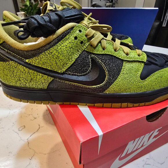 NEW Nike Dunk Low QS NBY Halloween Skull Bright Green Men Size 10 HV6103-300 - Picture 4 of 16